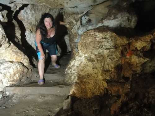 затерянных в пещере в таиланде подростков